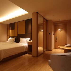 Limited Time Twin Room